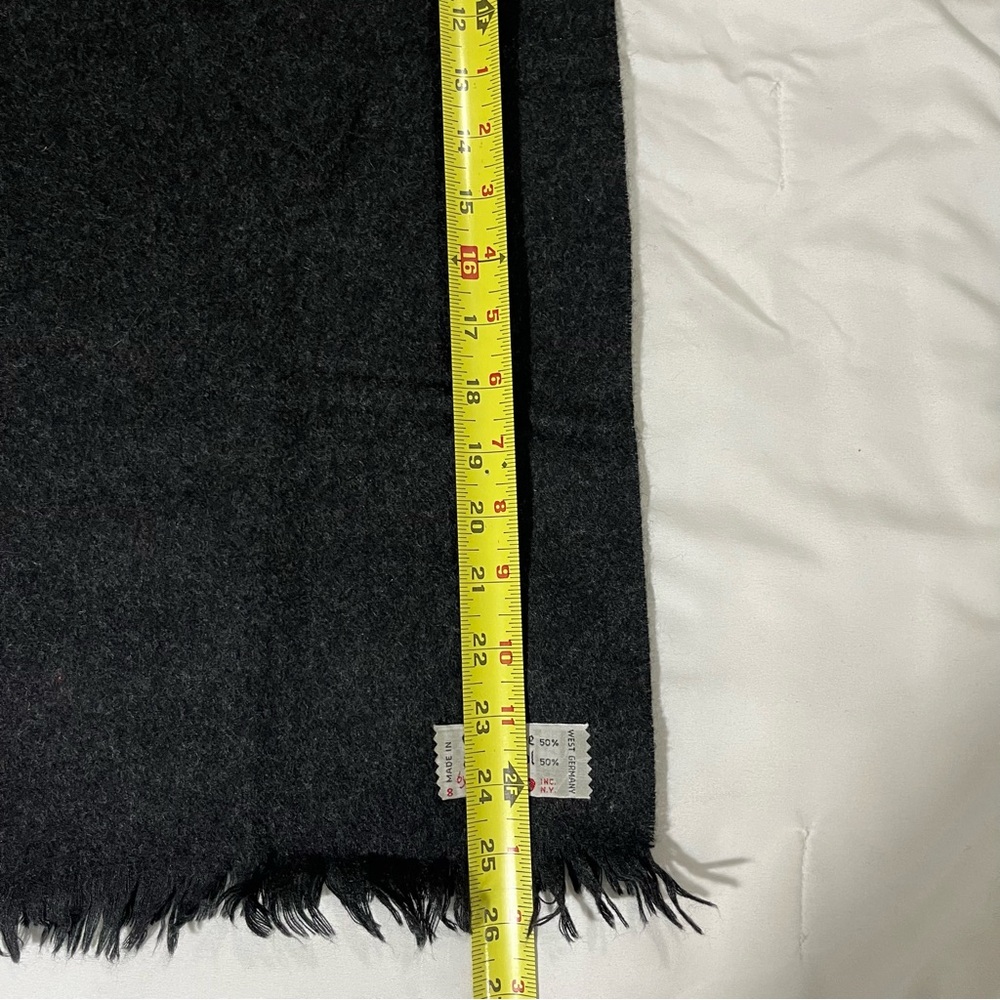 Vintage Cisco Cashmere And Fine Wool Scarf Made In West Germany Old Money Fringe - Picture 6 of 8